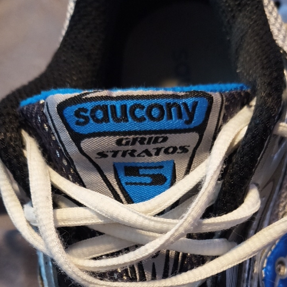 Saucony Grid Stratos 5 Silver and Black Athletic Shoes - Picture 2 of 6